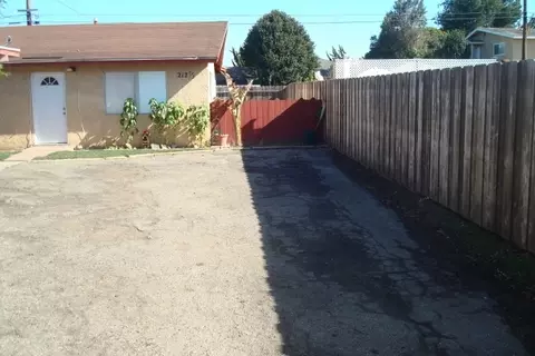 212 N E St, Lompoc, CA 93436 photo 4
