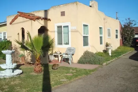 212 N E St, Lompoc, CA 93436 photo 2