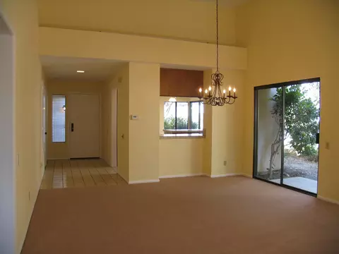 954 Ruby Ave, Ventura, CA 93004 photo 3