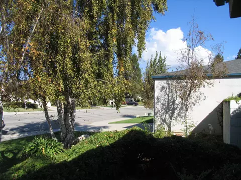 954 Ruby Ave, Ventura, CA 93004 photo 8