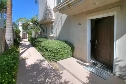 5212 Driftwood St, Oxnard, CA 93035 photo 2