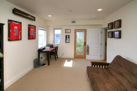 5212 Driftwood St, Oxnard, CA 93035 photo 9