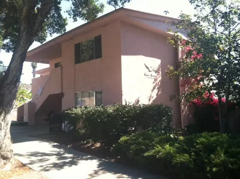 904 E Carrillo Rd, Santa Barbara, CA 93103 photo 4