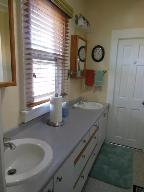 517 N D St, Lompoc, CA 93436 photo 13