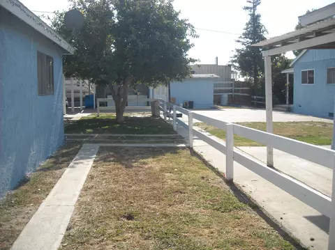 3757 Dufau Rd, Oxnard, CA 93033 photo 2