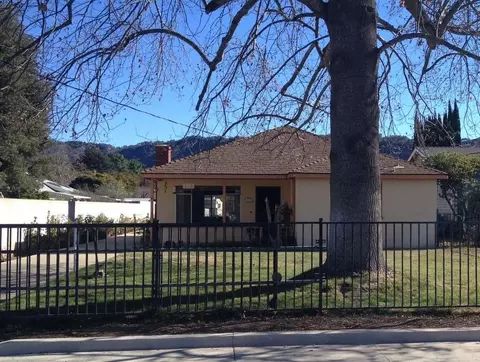 612 Vine St, Oak View, CA 93022 photo 2