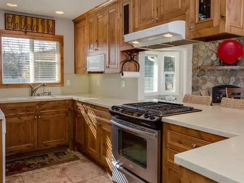 57 1st St, Solvang, CA 93463 photo 9