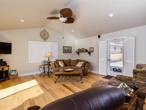 57 1st St, Solvang, CA 93463 photo 4