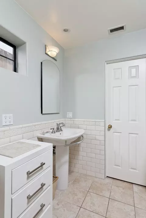 306 E Aliso St #D, Ojai, CA 93023 photo 16