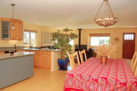 5544 Calle Arena, Carpinteria, CA 93013 photo 4