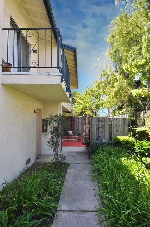 367 Northgate Dr #B, Goleta, CA 93117 photo 2