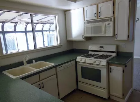 625 N 9th St, Lompoc, CA 93436 photo 9