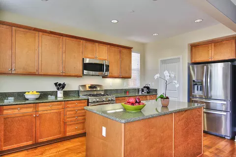 6375 Lagunitas Ct, Carpinteria, CA 93013 photo 3