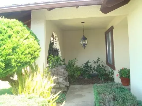 2 Oxford Dr, Lompoc, CA 93436 photo 2