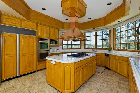 662 Corte De Quintero, Camarillo, CA 93010 photo 9