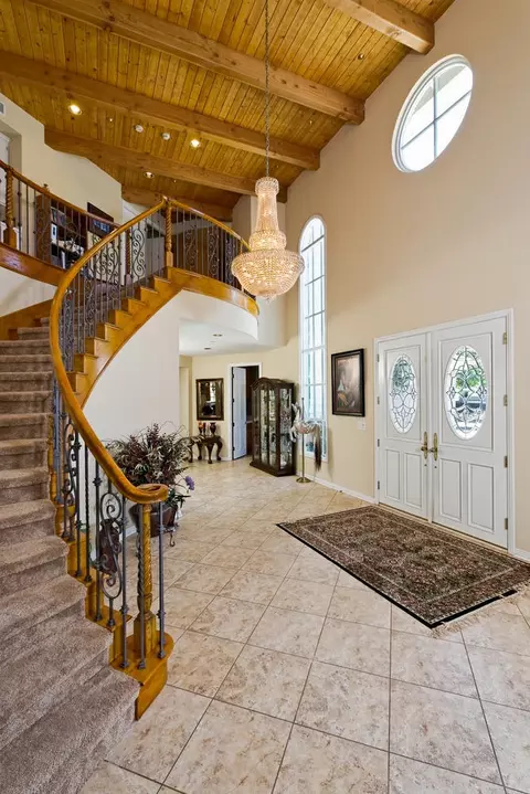 662 Corte De Quintero, Camarillo, CA 93010 photo 3