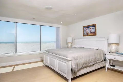681 Mandalay Beach Rd, Oxnard, CA 93035 photo 27