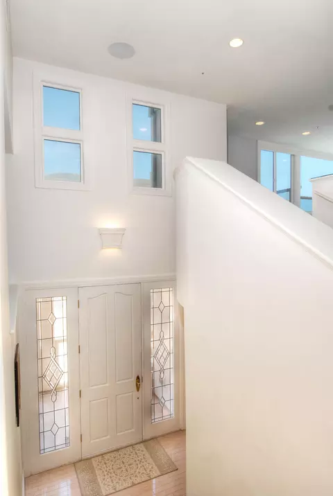681 Mandalay Beach Rd, Oxnard, CA 93035 photo 5