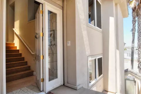 681 Mandalay Beach Rd, Oxnard, CA 93035 photo 3