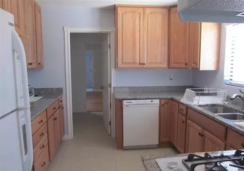 1309 E Walnut Ave, Lompoc, CA 93436 photo 4