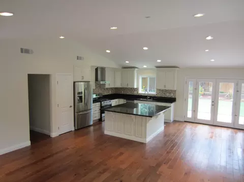 5481 Granada Way, Carpinteria, CA 93013 photo 3