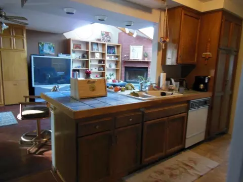1013 E Barton Ave, Lompoc, CA 93436 photo 2