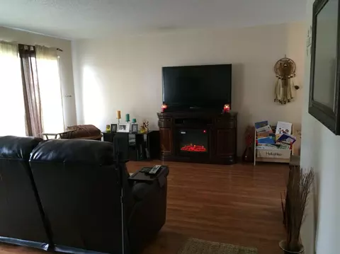 4885 Nipomo Dr, Carpinteria, CA 93013 photo 2