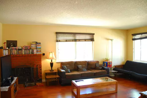 1346 Sterling Ave, Carpinteria, CA 93013 photo 2