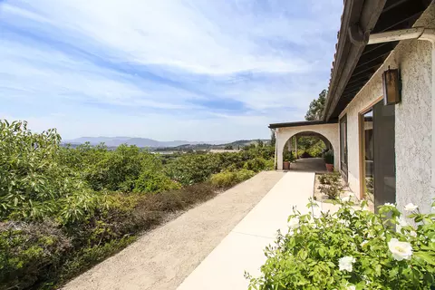 5651 W Greentree Dr, Somis, CA 93066 photo 5