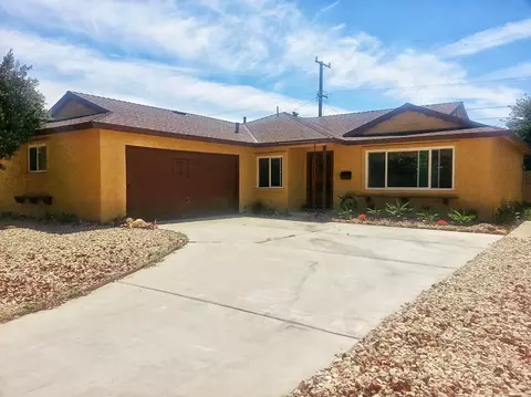 904 W Oak Ave, Lompoc, CA 93436 photo 1