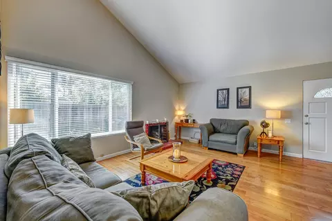 1488 Chapparral Dr, Carpinteria, CA 93013 photo 3