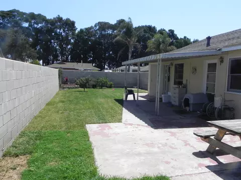 663 E Poplar St, Oxnard, CA 93033 photo 3
