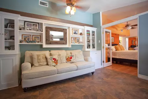 22505 Decoro Dr, Santa Clarita, CA 91350 photo 4