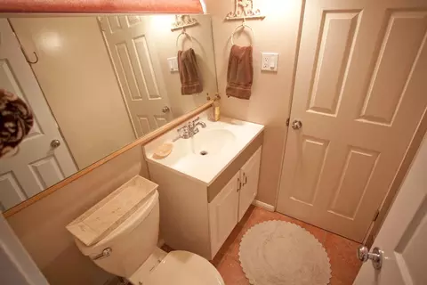 22505 Decoro Dr, Santa Clarita, CA 91350 photo 16