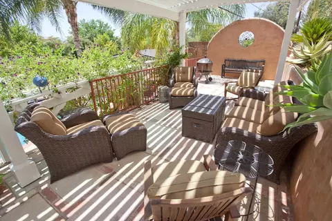 22505 Decoro Dr, Santa Clarita, CA 91350 photo 2