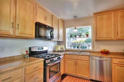 219 Old Ranch Dr, Goleta, CA 93117 photo 9