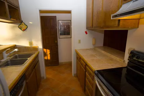 5446 8th St #5, Carpinteria, CA 93013 photo 2