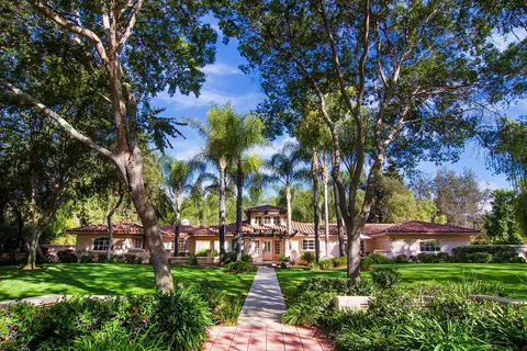 12463 Macdonald Dr, Ojai, CA 93023 photo 1