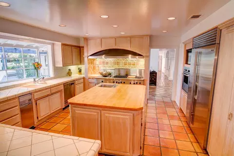 12463 Macdonald Dr, Ojai, CA 93023 photo 8