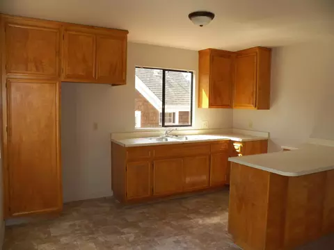 809 Bath St, Santa Barbara, CA 93101 photo 13