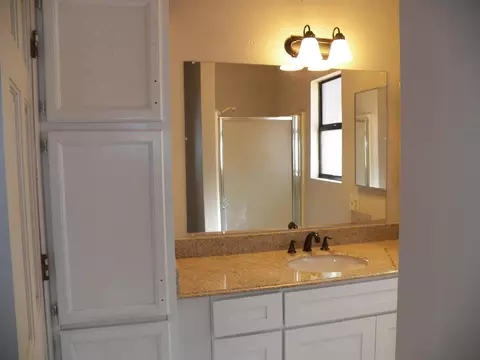 809 Bath St, Santa Barbara, CA 93101 photo 22