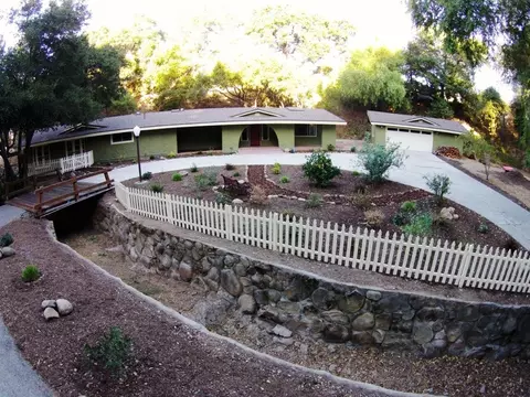 80 High St, Oak View, CA 93022 photo 2