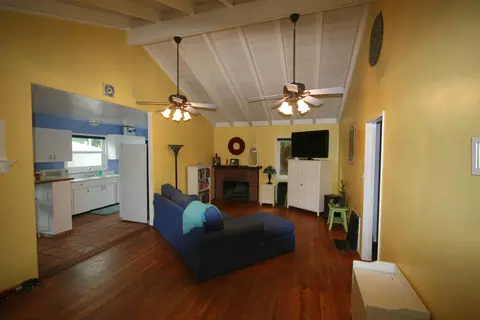 496 Concha Loma Dr, Carpinteria, CA 93013 photo 3
