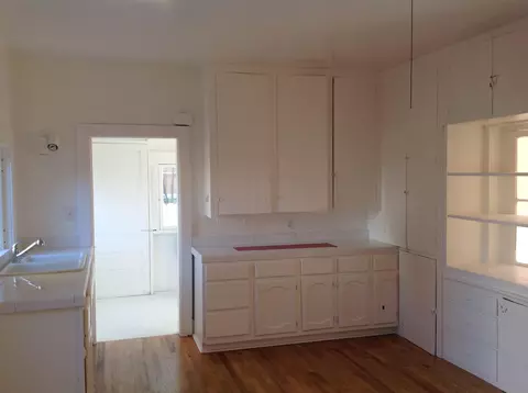 607 Walnut Ave, Carpinteria, CA 93013 photo 2