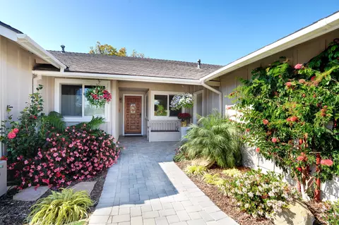 209 Ancona Ave, Goleta, CA 93117 photo 2