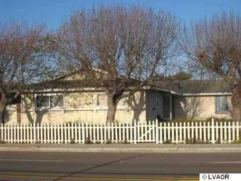 1304 N A St, Lompoc, CA 93436 photo 1