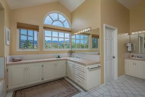 6609 Arozena Ln, Carpinteria, CA 93013 photo 8