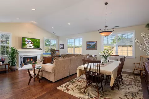 4917 El Carro Ln, Carpinteria, CA 93013 photo 5