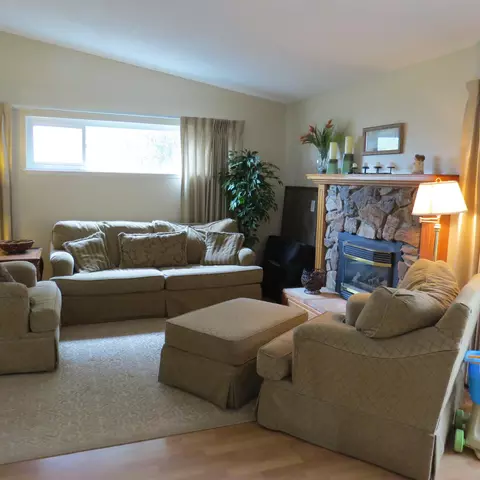 305 Princeton Pl, Lompoc, CA 93436 photo 3