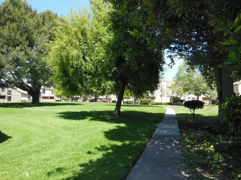 1231 Riverside Dr, Lompoc, CA 93436 photo 2
